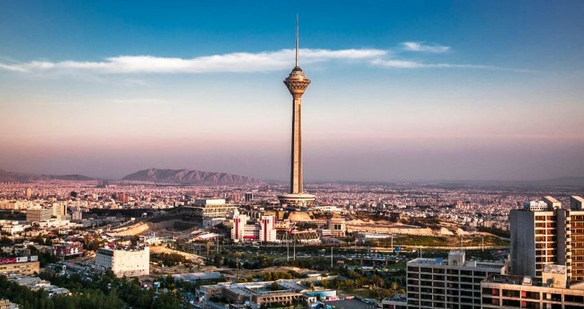 Comparison of the cost of traveling to Dubai and Tehran